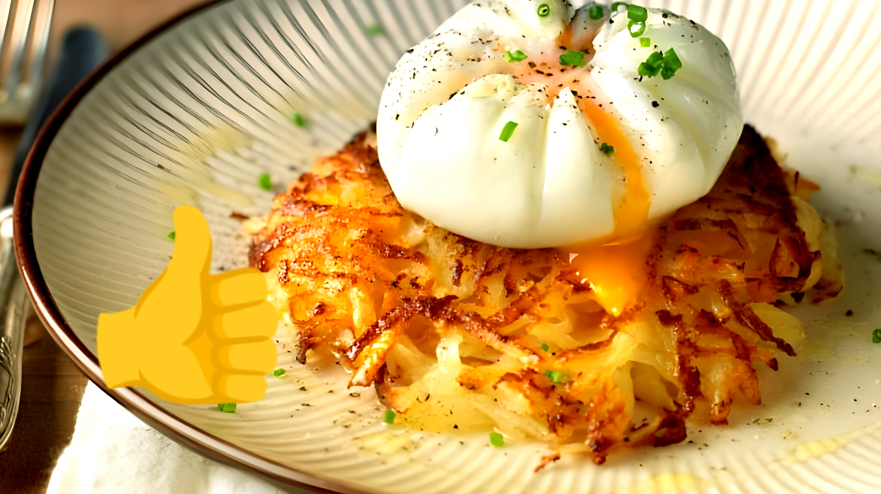 Descubre la cena saludable que está arrasando: tortitas de atún y huevo en tiempo récord